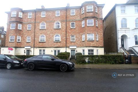 2 bedroom flat to rent, Martell Road, London, SE21