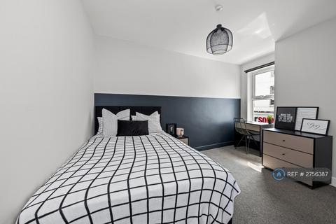4 bedroom flat to rent, Hills Road, Cambridge, CB2