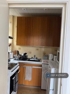 1 bedroom flat to rent, Carlton Drive, London, SW15