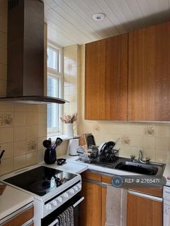 1 bedroom flat to rent, Carlton Drive, London, SW15