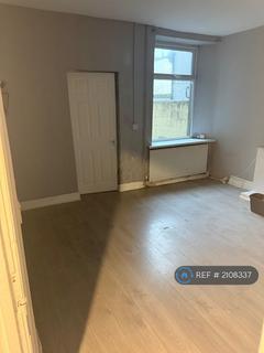 3 bedroom semi-detached house to rent, Commercial Street, Aberbargoed, Bargoed, CF81