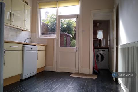 1 bedroom flat to rent, Lewisham, London, SE13