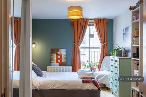 2 bedroom flat to rent, Valleyfield Street, Edinburgh, EH3