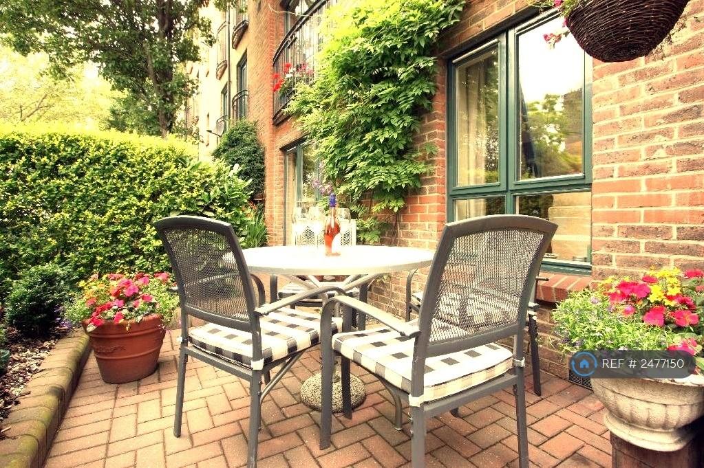 Enclosed Patio 2