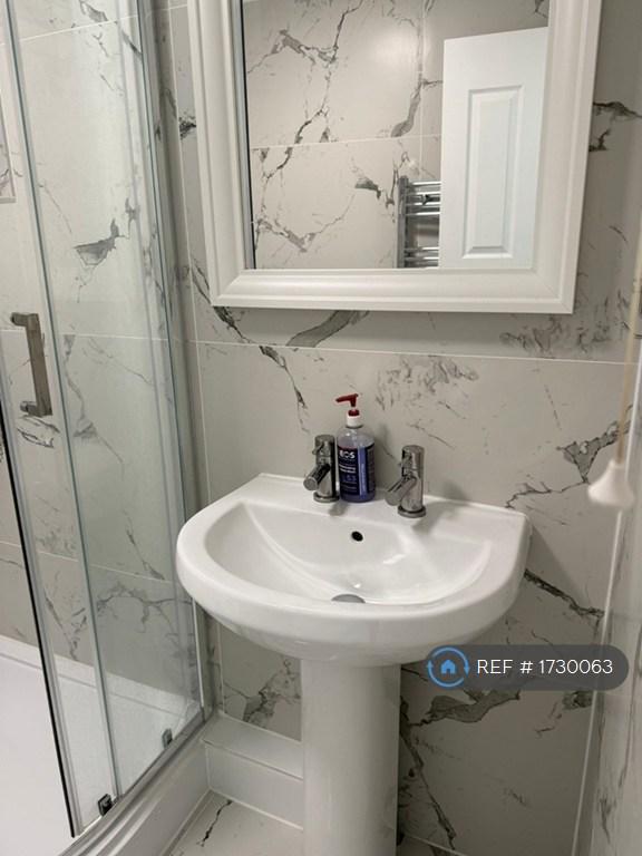 Bathroom 2