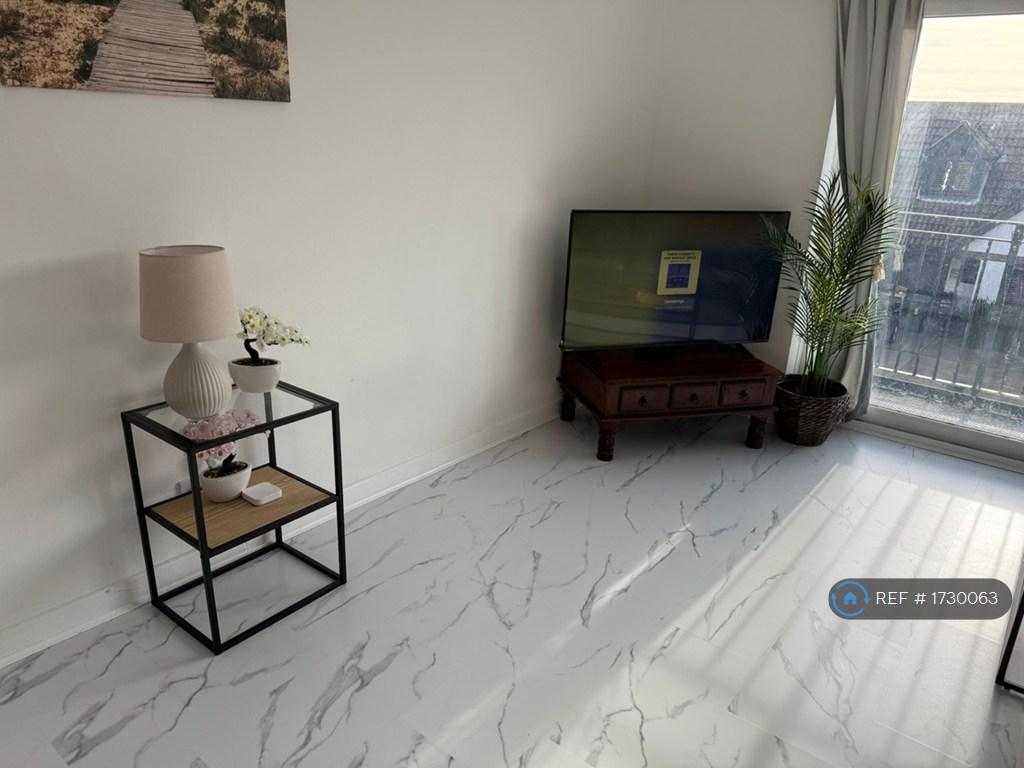 Open Plan Kitchen / Living Room