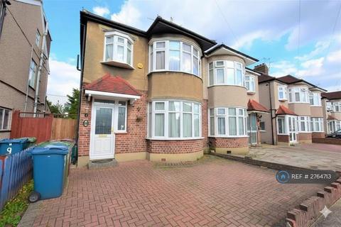 3 bedroom semi-detached house to rent - Dorchester Avenue, Harrow, HA2
