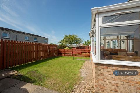 4 bedroom semi-detached house to rent, South Gyle Gardens, Edinburgh, EH12