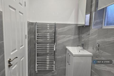 1 bedroom flat to rent, Ewart Grove, London, N22
