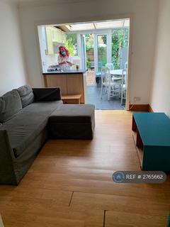 2 bedroom flat to rent, Cabul Road, London, SW11