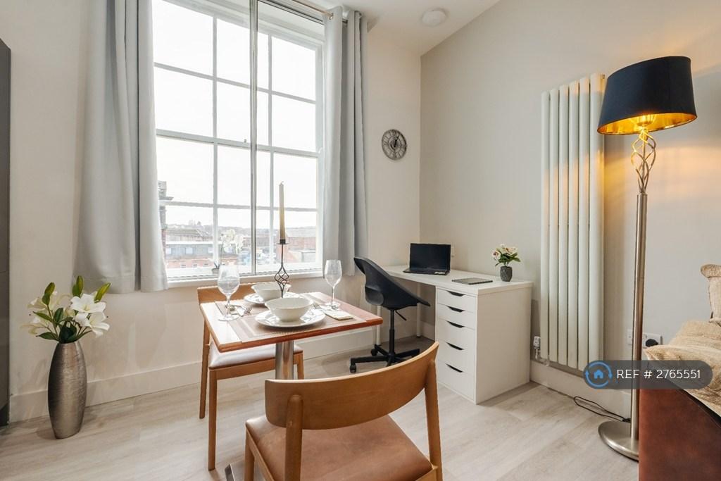 Dining/Desk