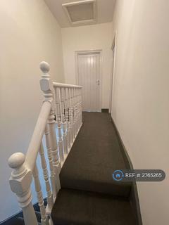 5 bedroom terraced house to rent, Michigan Avenue, London, E12
