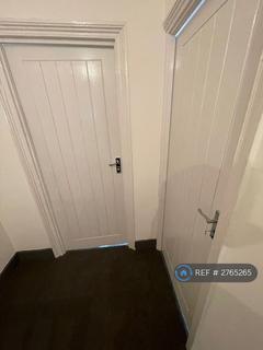 5 bedroom terraced house to rent, Michigan Avenue, London, E12
