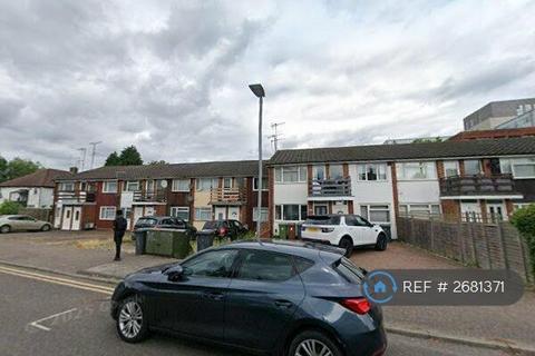 2 bedroom maisonette to rent - Fairway House, Borehamwood, WD6