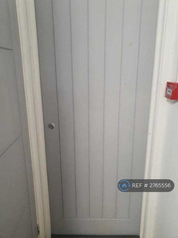 Flat Door