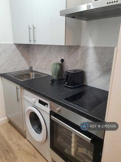 undefined, London Road, Isleworth, TW7
