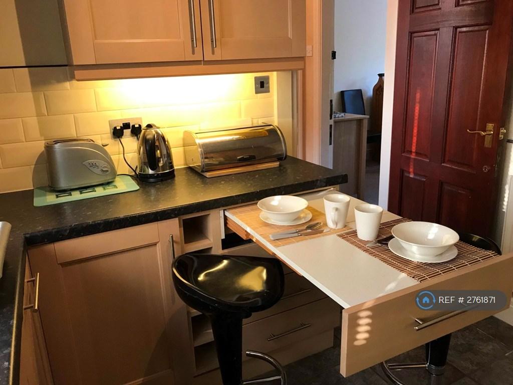 Fitted Kitchen