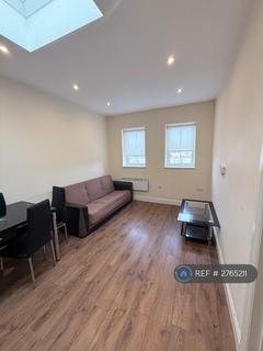 1 bedroom flat to rent, The Mall, London, W5