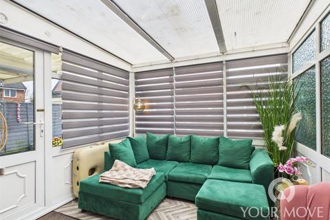 3 bedroom semi-detached house for sale, Canford Close, Cheshire CW1