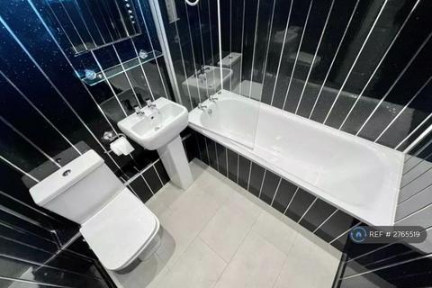 2 bedroom flat to rent, Firbeck Walk, Thornaby, Stockton-On-Tees, TS17