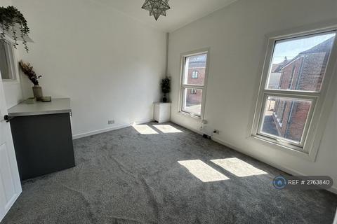 1 bedroom flat to rent, Mundesley Road, North Walsham, NR28