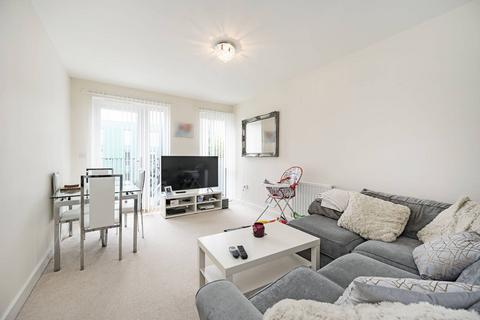 2 bedroom flat to rent, Guardian Avenue, Colindale, London, NW9