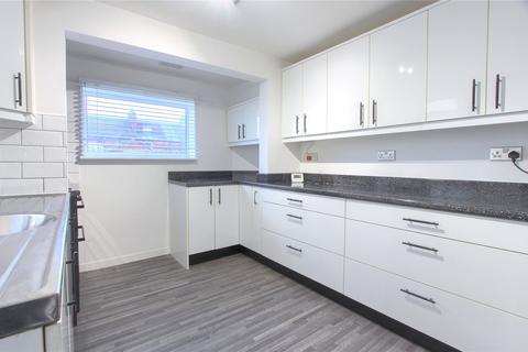 4 bedroom terraced house to rent, High Street West, Redcar