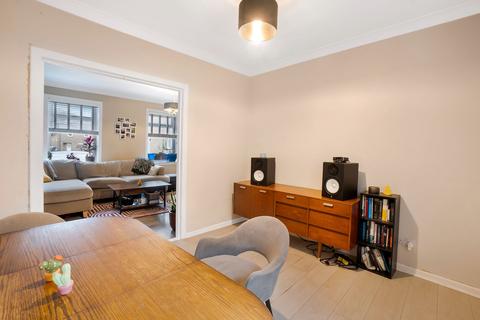 3 bedroom end of terrace house for sale, Ladywell Place, Tullibody FK10