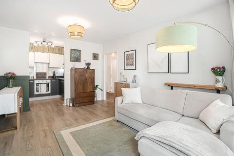 1 bedroom apartment for sale, Nelson Walk, London, E3