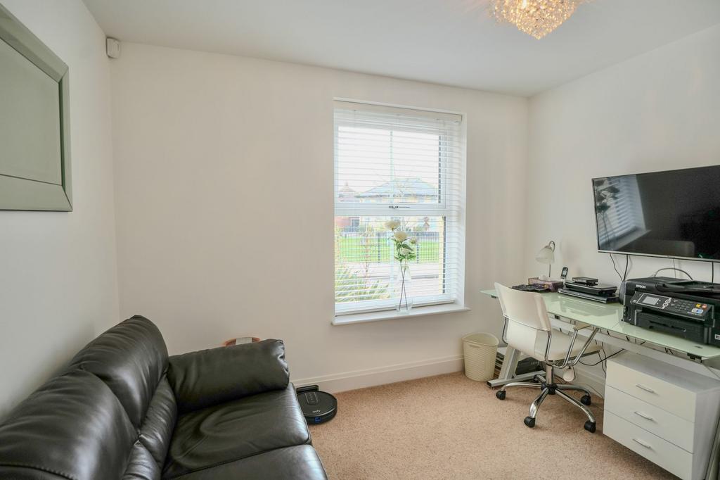 Study/Bedroom 5