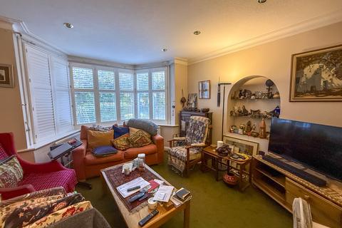 5 bedroom property for sale, Salmon Street, London, NW9