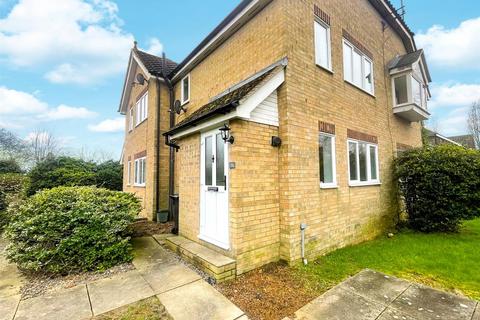 1 bedroom terraced house to rent, Roundacre, Halstead