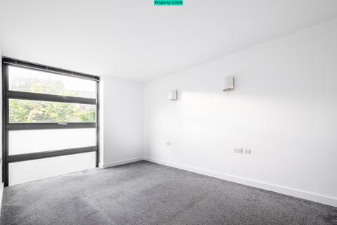 3 bedroom terraced house for sale, Shacklewell Lane, London, E8 2BZ