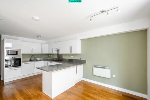 3 bedroom terraced house for sale, Shacklewell Lane, London, E8 2BZ
