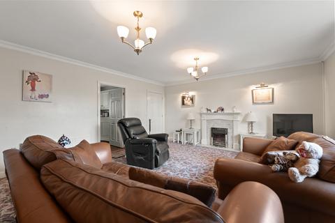 3 bedroom bungalow for sale, Bellwood Court, Rotherham, S65