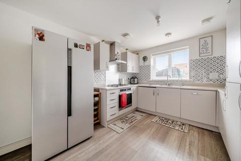 undefined, Miles Way, Wokingham, Berkshire