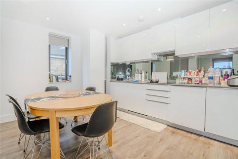 2 bedroom apartment for sale, Spring Grove, London, W4