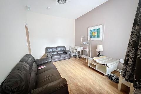 5 bedroom house share to rent, Ashford Street, Stoke-on-Trent, ST4 2EN