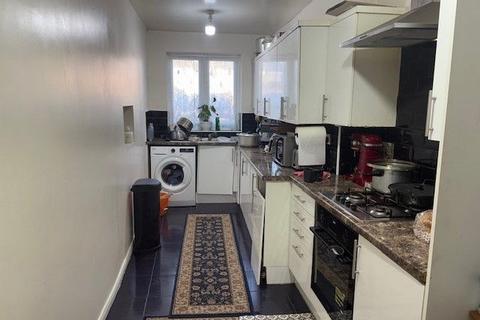 3 bedroom terraced house for sale, Runley Road, Luton
