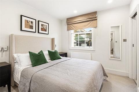2 bedroom terraced house to rent, Kinnerton Street, London, SW1X
