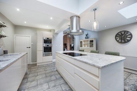 3 bedroom terraced house for sale, Gravel Lane, Wilmslow, Cheshire, SK9