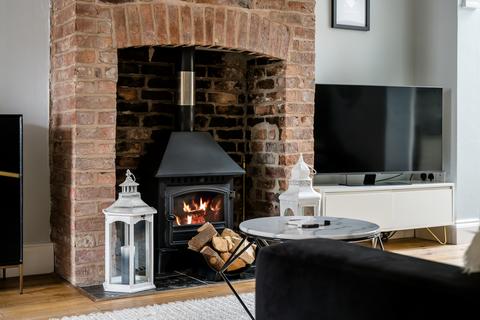 3 bedroom terraced house for sale, Gravel Lane, Wilmslow, Cheshire, SK9