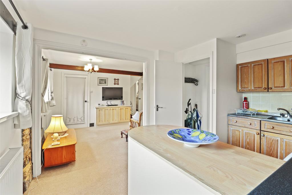 Annexe Kitchen 2
