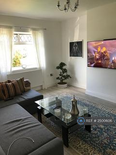 2 bedroom flat to rent, Carville Crescent, Brentford, TW8