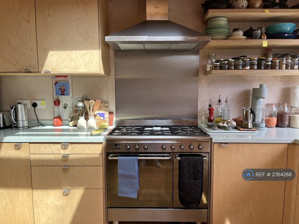 Workspace & Cooker
