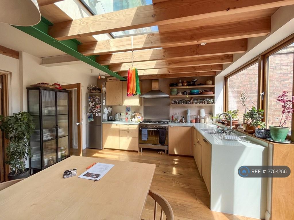 Kitchen &amp; Dining