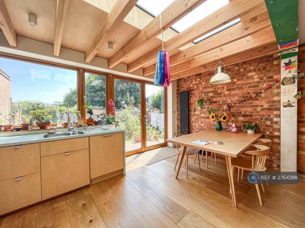 Kitchen &amp; Dining