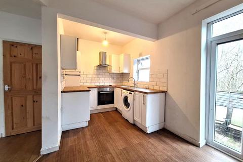 3 bedroom terraced house to rent, Wilson Road, Blackley, Manchester, M9