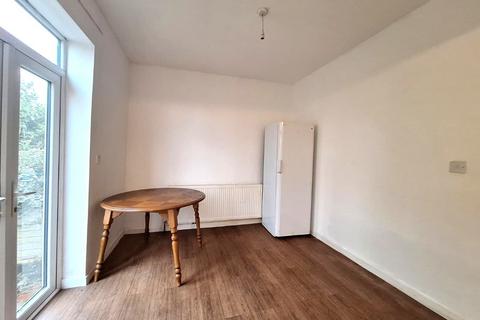 3 bedroom terraced house to rent, Wilson Road, Blackley, Manchester, M9