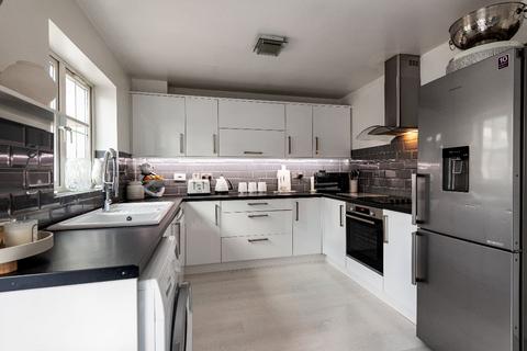 3 bedroom terraced house for sale, Waterside Lane, Gillingham